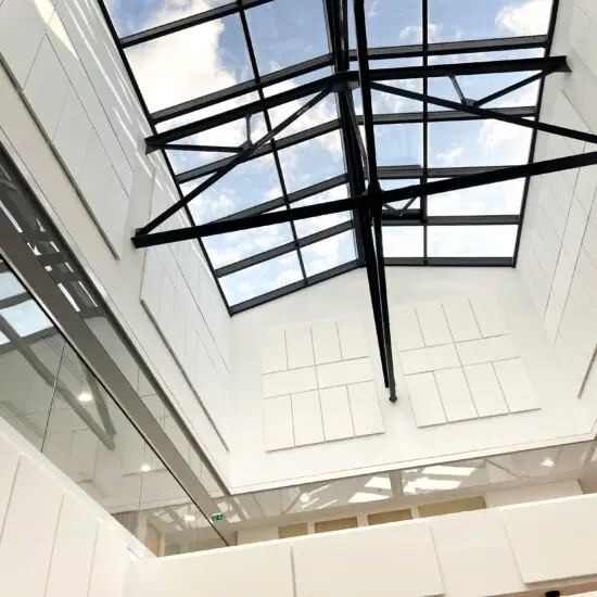 Solution acoustique panneau murale pour reduire le bruit et les échos