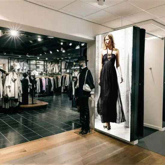 Caisson lumineux retail de luxe magasin de luxe sur mesure décoration intérieur