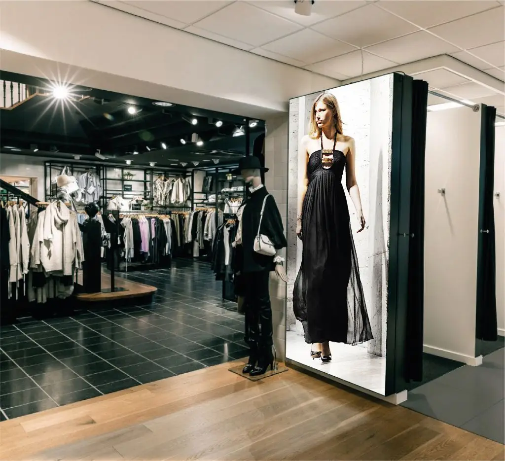 Caisson lumineux retail de luxe magasin de luxe sur mesure décoration intérieur