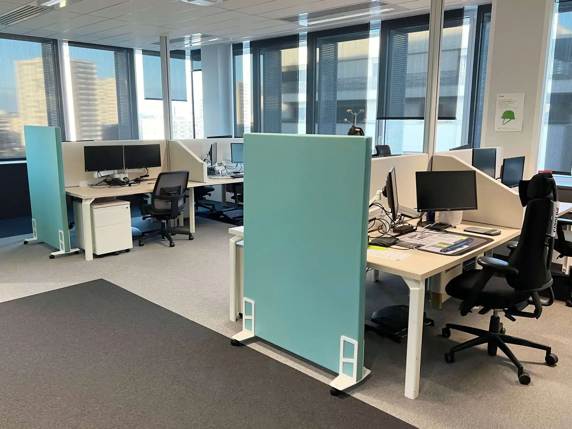 Gros plan matériau acoustique breveté, solution absorbante, technologie phonique de pointe brevetée